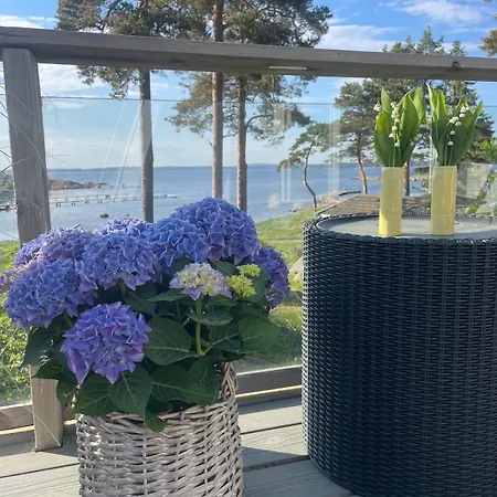 Casa vacanze By The Sea With Great Views