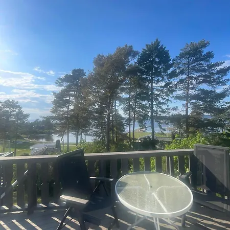 Casa vacanze By The Sea With Great Views *